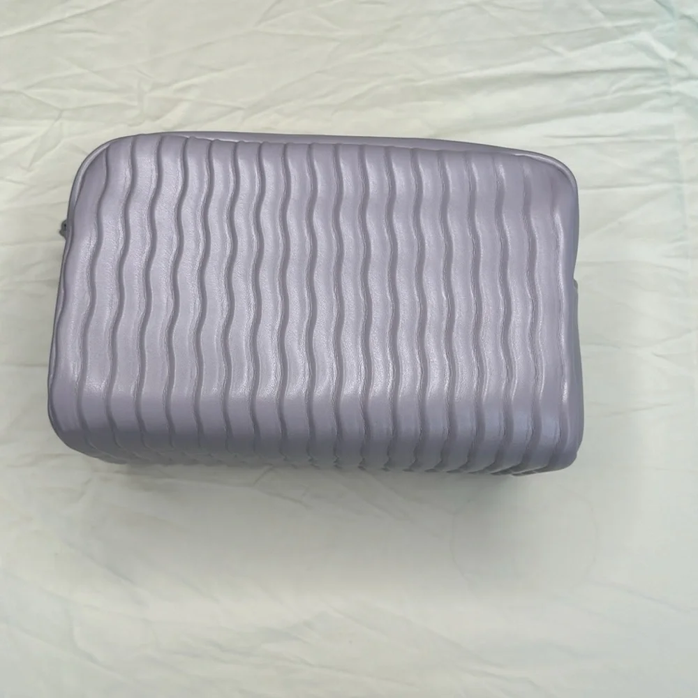 BRAND NEW IN BOX! Vlando Lavender set of two Cosmetic Bags with Gold Zipper.